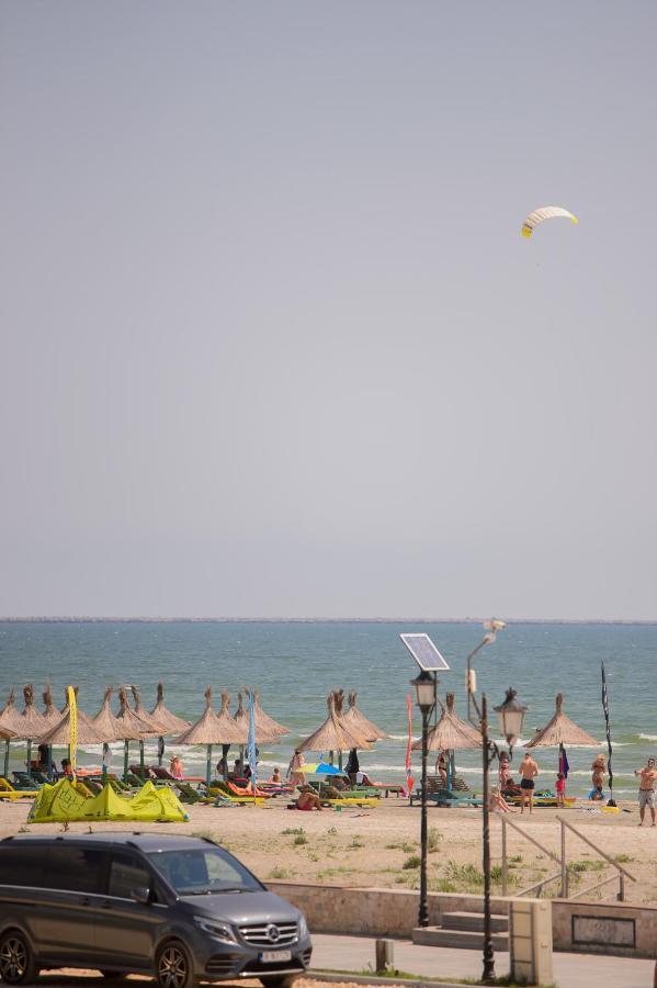 Apartment Summerland Mamaia Εξωτερικό φωτογραφία